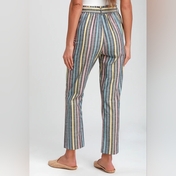 🌟3 For $15 SALE🌟 NWT Lulu's Castaway Island Washed Black Multi Stripe Pants - Picture 2 of 7